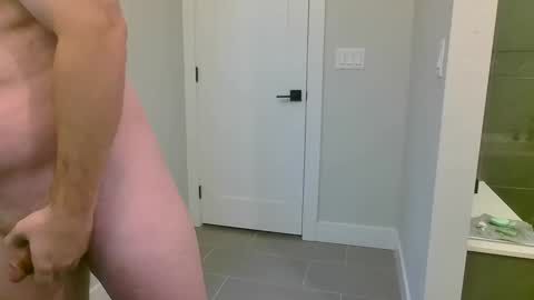 Snapshot of assmagicman chatting on November 17, 2025, 5:08 pm assmagicman online show from November 17, 2025, 5:08 pm