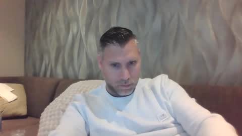 Snapshot of assmani28 chatting on February 28, 2025, 1:14 pm Assmani28 online show from February 28, 2025, 1:14 pm