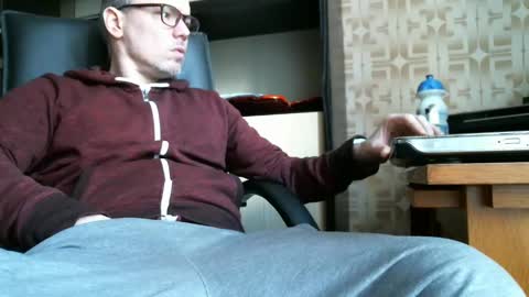 asterion51 online show from February 23, 2025, 2:35 pm