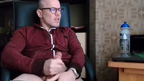 asterion51 online show from February 11, 2026, 4:01 pm