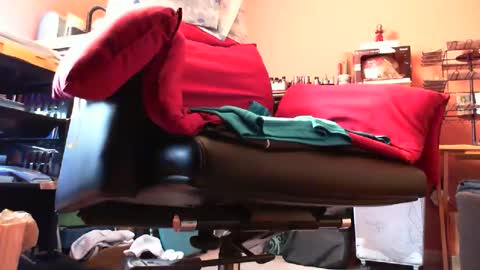 Snapshot of astiff1foru chatting on January 9, 2025, 2:18 pm astiff1foru online show from January 9, 2025, 2:18 pm