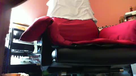 Snapshot of astiff1foru chatting on February 16, 2025, 2:10 pm astiff1foru online show from February 16, 2025, 2:10 pm