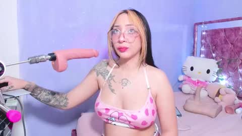 Kitty online show from October 22, 2025, 2:45 am