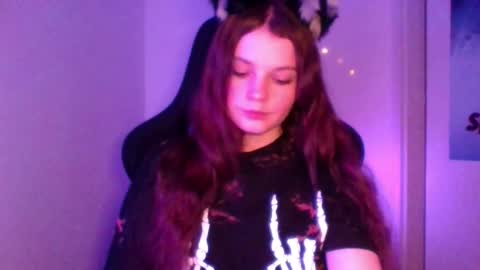 Snapshot of astradream_ chatting on March 3, 2026, 10:37 pm astradream_ online show from March 3, 2026, 10:37 pm