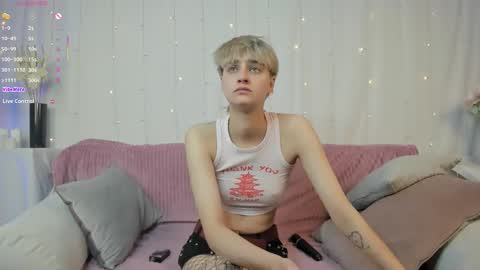 Diana online show from October 11, 2025, 7:12 pm