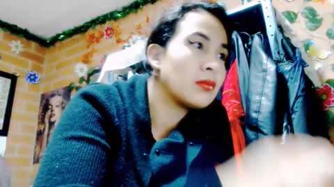 astrid_hauser66 online show from November 25, 2025, 3:17 am