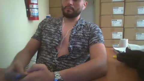 Snapshot of astro_boy_01 chatting on December 4, 2024, 9:02 pm astro_boy_01 online show from December 4, 2024, 9:02 pm