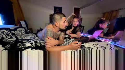 astro_n_tatiana online show from November 8, 2025, 4:12 am