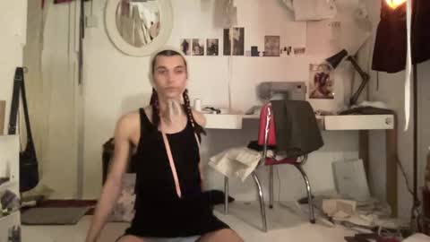 Astro Doll online show from December 18, 2024, 8:14 pm