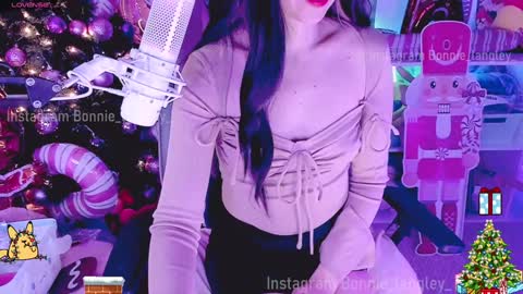 Bonnie online show from January 1, 2025, 3:13 am