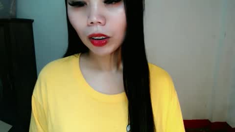 asuna_charming online show from November 19, 2025, 9:42 am