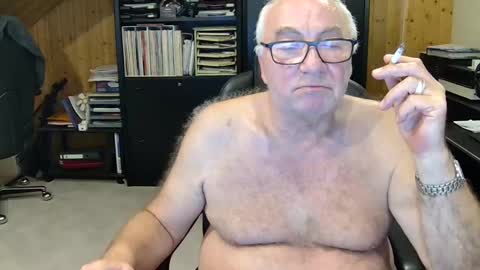 asusandy online show from January 14, 2025, 12:11 am