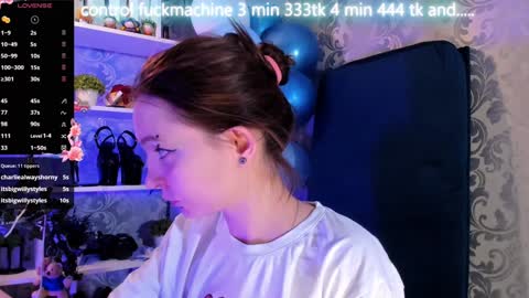 Snapshot of asya_sweet_ chatting on January 22, 2025, 5:59 pm Anastasia online show from January 22, 2025, 5:59 pm