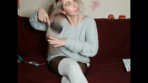 AsyaLu online show from November 7, 2025, 3:01 pm