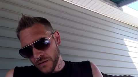 asylumofglass85 online show from June 19, 2026, 10:24 pm