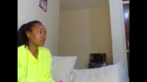 atara_seren online show from March 21, 2026, 8:19 am