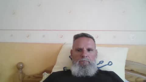 Snapshot of atatanka chatting on September 10, 2025, 11:32 am atatanka online show from September 10, 2025, 11:32 am