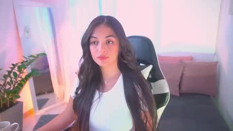 atena676 online show from December 4, 2025, 9:01 pm