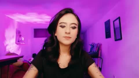 Atenea online show from January 6, 2026, 10:23 pm