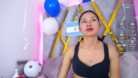 Snapshot of atenea_smith1 chatting on June 18, 2026, 4:02 am Athenea online show from June 18, 2026, 4:02 am