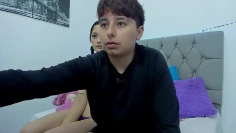 Snapshot of athenea_zuleinys chatting on December 5, 2025, 12:25 pm athenea_zuleinys online show from December 5, 2025, 12:25 pm