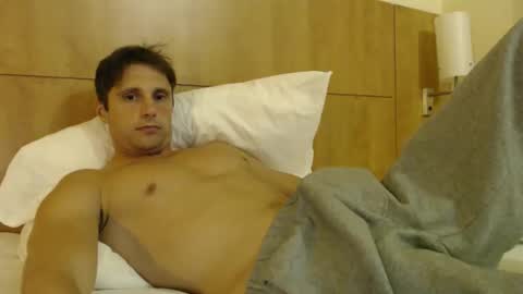 tommycb55555 online show from June 3, 2026, 8:03 pm