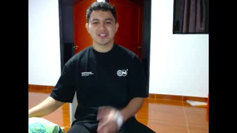 Robin online show from November 27, 2025, 10:23 pm