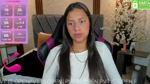 Atiena online show from April 21, 2026, 7:50 pm