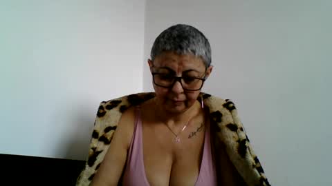 atikaarea online show from February 7, 2025, 9:05 am