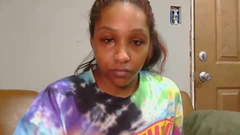 AtirahCali online show from November 14, 2025, 10:58 am