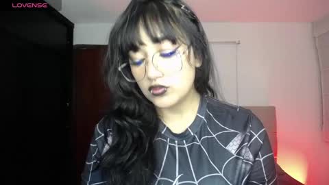 aura_cute_ online show from May 31, 2026, 3:04 am