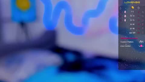 auraclark online show from February 9, 2025, 1:03 pm