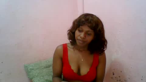 aurelia107 online show from June 19, 2026, 1:32 am