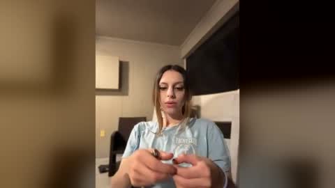 aureliatasty online show from May 31, 2026, 3:04 am