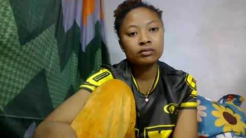 Snapshot of aurelie08 chatting on June 12, 2026, 6:51 pm aurelie08 online show from June 12, 2026, 6:51 pm