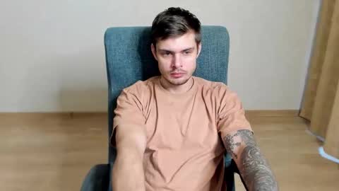 Snapshot of aurelius_x1 chatting on March 5, 2026, 7:37 am Maks online show from March 5, 2026, 7:37 am