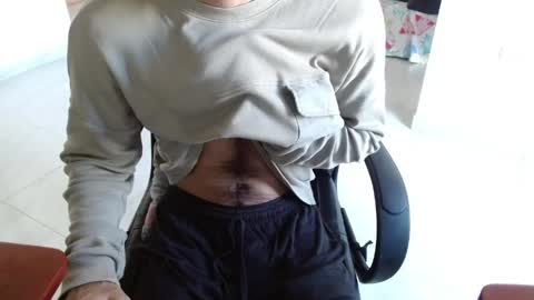 Aureliano online show from April 18, 2026, 10:10 pm