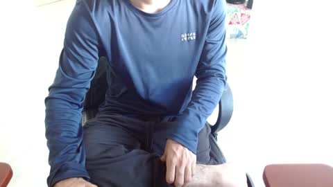 Snapshot of aureliv1 chatting on May 15, 2026, 9:55 pm Aureliano online show from May 15, 2026, 9:55 pm