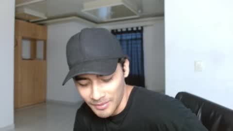 Snapshot of aureliv1 chatting on May 29, 2026, 10:41 pm Aureliano online show from May 29, 2026, 10:41 pm