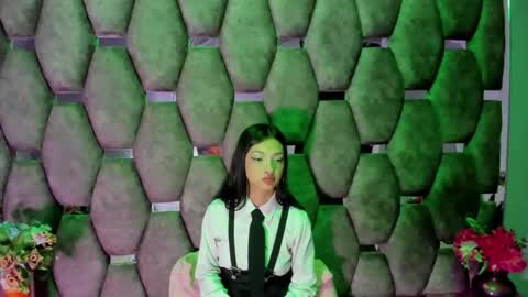 aurora online show from December 18, 2025, 4:02 pm