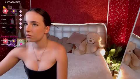 Aurora online show from November 21, 2025, 4:38 pm