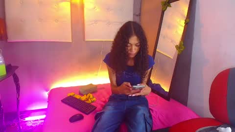 Snapshot of aurora_ath chatting on May 11, 2026, 10:40 pm Aurora ath online show from May 11, 2026, 10:40 pm