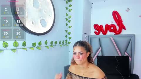aurora_blackmont online show from May 2, 2026, 11:15 am