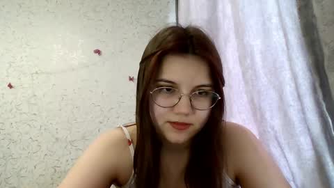 Snapshot of aurora_breeze chatting on April 28, 2026, 11:37 am Kiara Xanthe online show from April 28, 2026, 11:37 am