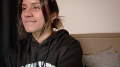 aurora_collins08 online show from June 5, 2026, 4:13 pm