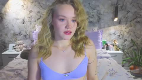 Kate online show from November 27, 2025, 4:31 pm