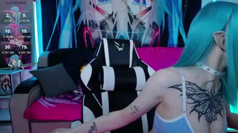 AURORA NATSUKI online show from April 9, 2026, 5:18 pm