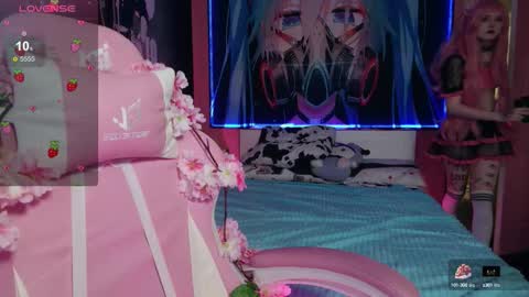 Serena online show from September 16, 2025, 8:04 am