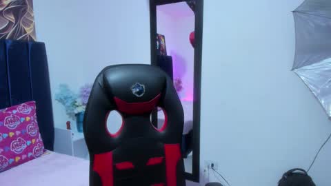 Snapshot of aurora_wish chatting on February 21, 2026, 12:39 pm aurora_wish online show from February 21, 2026, 12:39 pm