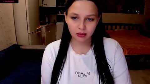Snapshot of aurorablusssh_ chatting on October 28, 2025, 9:46 am Aurora Follow me online show from October 28, 2025, 9:46 am